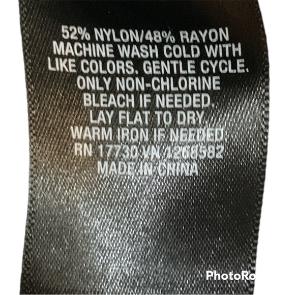 Mossimo Womens Color Block Sweater Size Large Long Sleeved Knit Black Geometric - Picture 6 of 6